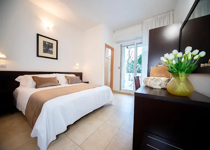 Union Park Hotel - Sul Mare Con Piscina Riscaldata -Idromassaggio -Spiaggia - Parcheggio