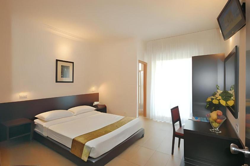 Union Park - Sul Mare Con Piscina Riscaldata -idromassaggio -spiaggia - Parcheggio Hotel