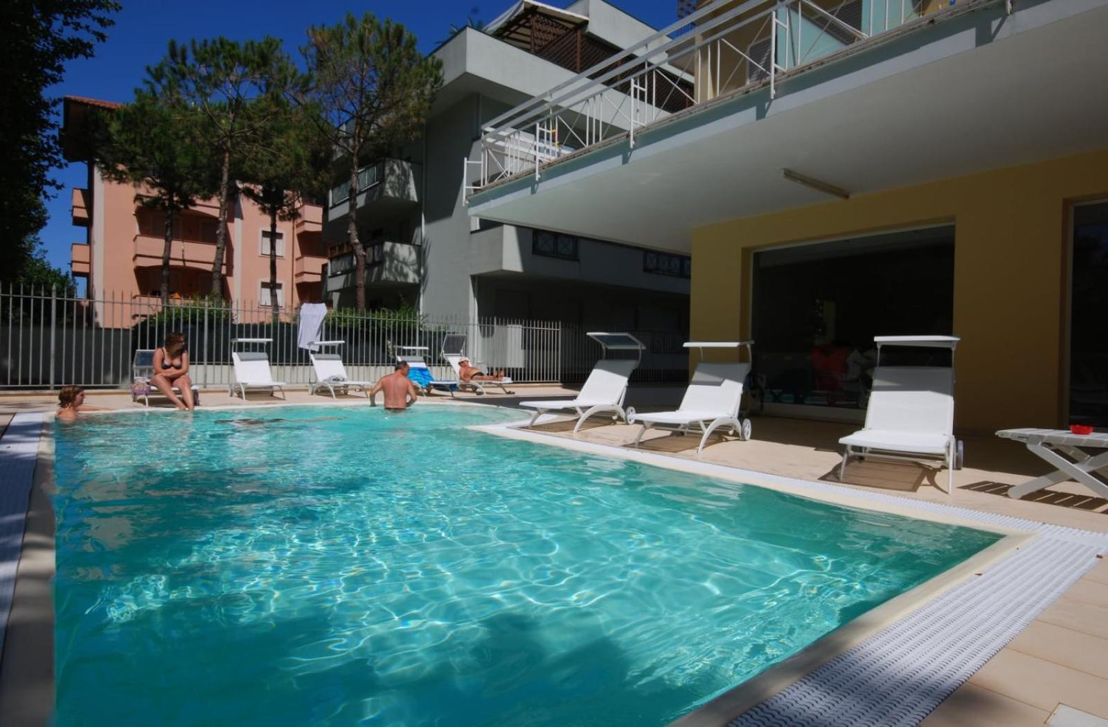 Union Park - Sul Mare Con Piscina Riscaldata -idromassaggio -spiaggia - Parcheggio 3*